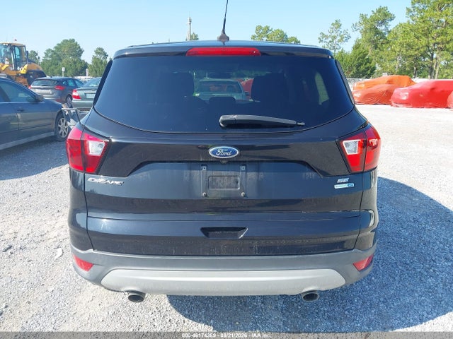 46174389 :رقم المزاد ، 1FMCU9GD2KUA38867 vin ، 2019 Ford Escape Se مزاد بيع