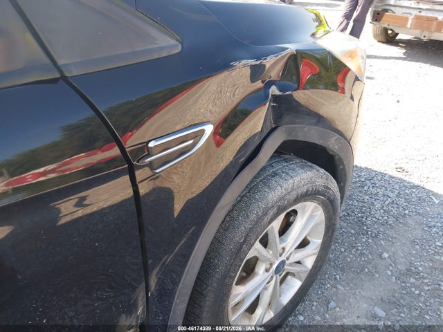 46174389 :رقم المزاد ، 1FMCU9GD2KUA38867 vin ، 2019 Ford Escape Se مزاد بيع
