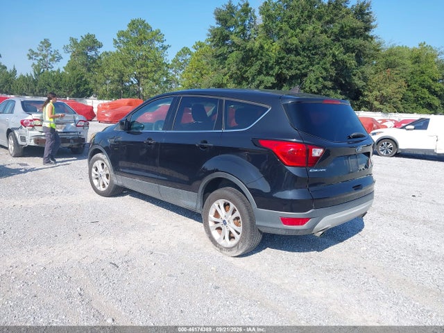 46174389 :رقم المزاد ، 1FMCU9GD2KUA38867 vin ، 2019 Ford Escape Se مزاد بيع