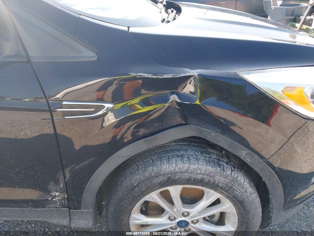 46174389 :رقم المزاد ، 1FMCU9GD2KUA38867 vin ، 2019 Ford Escape Se مزاد بيع