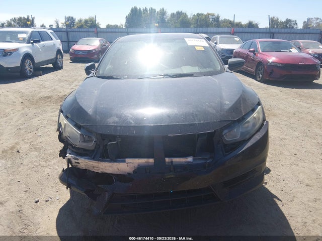 Продаж на аукціоні авто 2018 Honda Civic Lx, vin: 2HGFC2F53JH581993, номер лоту: 46174410