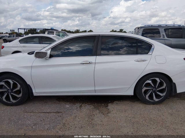 46174493 :رقم المزاد ، 1HGCR2F85HA305237 vin ، 2017 Honda Accord Ex-l مزاد بيع