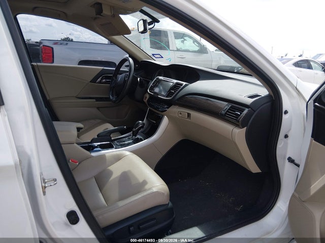 46174493 :رقم المزاد ، 1HGCR2F85HA305237 vin ، 2017 Honda Accord Ex-l مزاد بيع