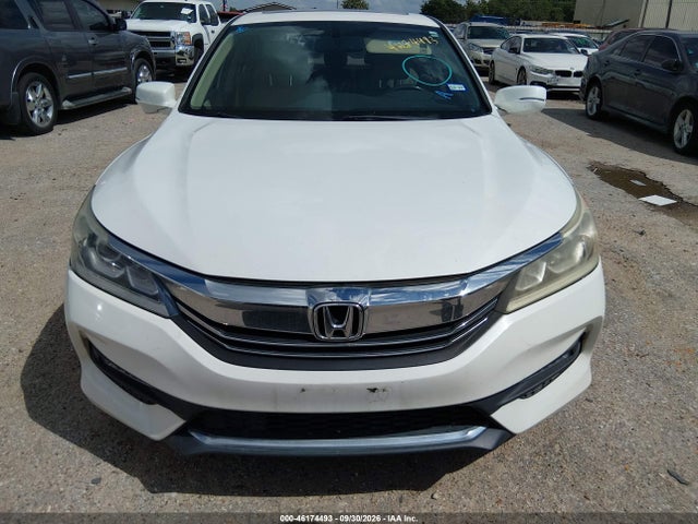 46174493 :رقم المزاد ، 1HGCR2F85HA305237 vin ، 2017 Honda Accord Ex-l مزاد بيع