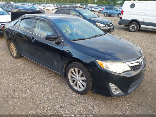 2014 Toyota Camry Hybrid Xle მანქანა იყიდება აუქციონზე, vin: 4T1BD1FK1EU111972, აუქციონის ნომერი: 46174499