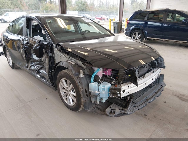 Продаж на аукціоні авто 2025 Toyota Camry Le, vin: 4T1DBADK6SU036070, номер лоту: 46174502