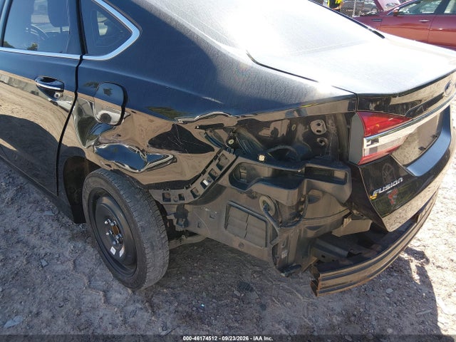 46174512 :رقم المزاد ، 3FA6P0HD6JR129753 vin ، 2018 Ford Fusion Se مزاد بيع