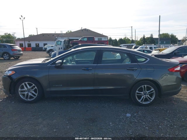 46174517 :رقم المزاد ، 3FA6P0RU4GR325200 vin ، 2016 Ford Fusion Hybrid Titanium مزاد بيع