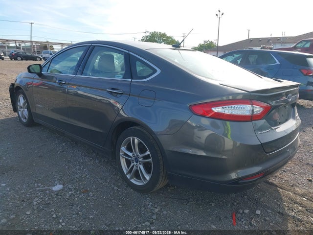 46174517 :رقم المزاد ، 3FA6P0RU4GR325200 vin ، 2016 Ford Fusion Hybrid Titanium مزاد بيع