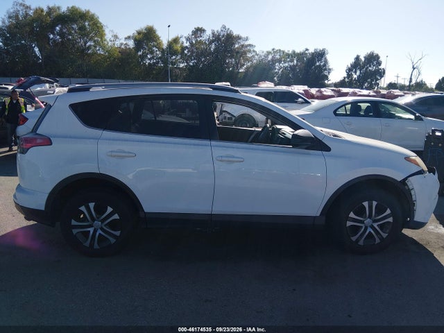 Продажа на аукционе авто 2017 Toyota Rav4 Le, vin: JTMZFREV4HJ103863, номер лота: 46174535
