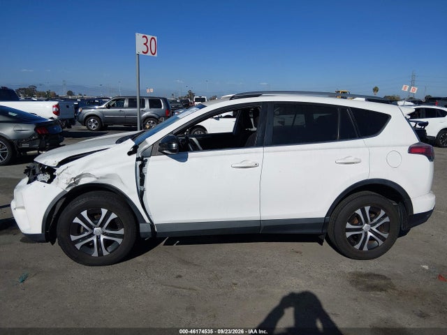 Продажа на аукционе авто 2017 Toyota Rav4 Le, vin: JTMZFREV4HJ103863, номер лота: 46174535