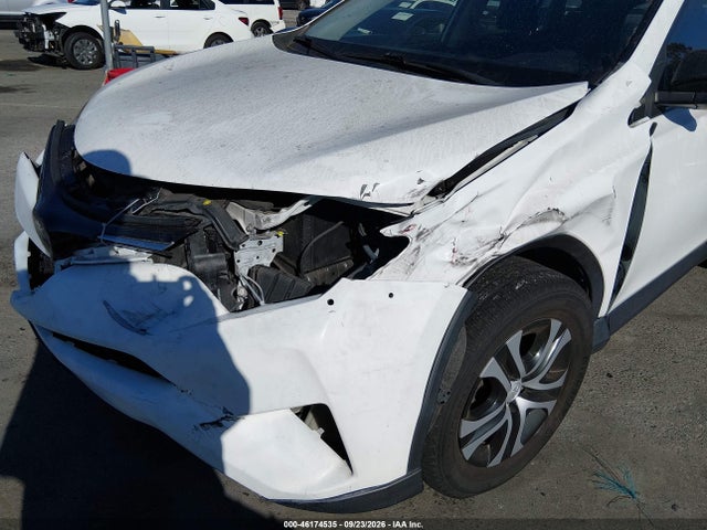 Продажа на аукционе авто 2017 Toyota Rav4 Le, vin: JTMZFREV4HJ103863, номер лота: 46174535