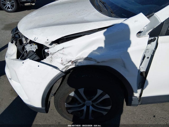 Продажа на аукционе авто 2017 Toyota Rav4 Le, vin: JTMZFREV4HJ103863, номер лота: 46174535