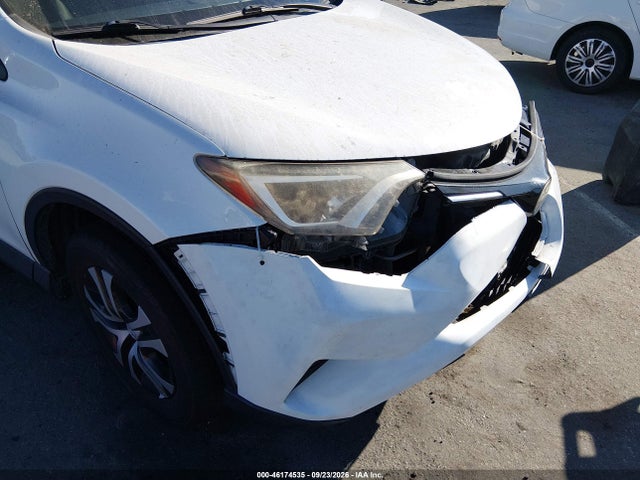 Продажа на аукционе авто 2017 Toyota Rav4 Le, vin: JTMZFREV4HJ103863, номер лота: 46174535