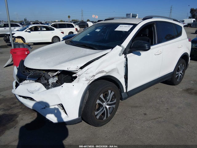 Продажа на аукционе авто 2017 Toyota Rav4 Le, vin: JTMZFREV4HJ103863, номер лота: 46174535