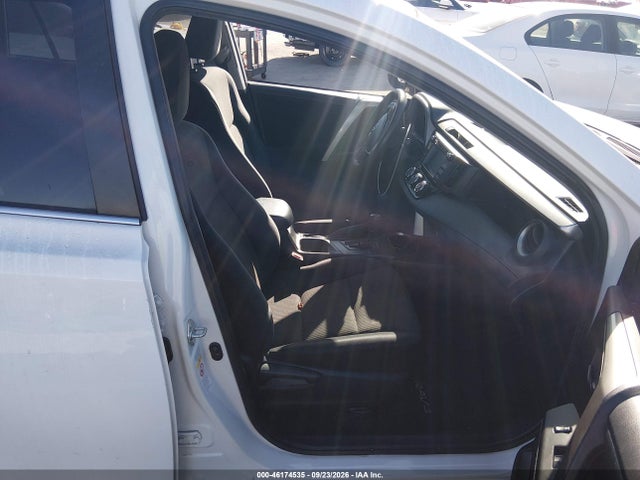 Продажа на аукционе авто 2017 Toyota Rav4 Le, vin: JTMZFREV4HJ103863, номер лота: 46174535