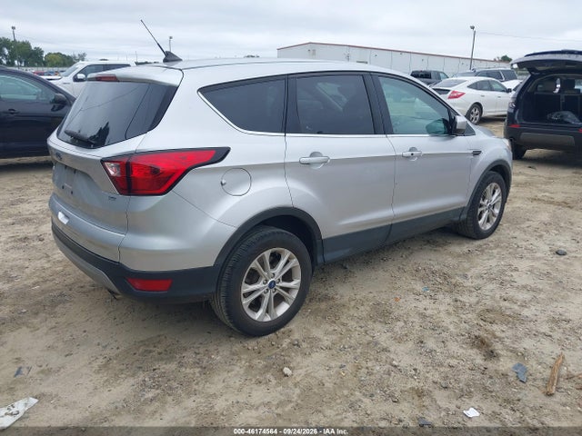 2019 Ford Escape Se მანქანა იყიდება აუქციონზე, vin: 1FMCU0GD5KUA25722, აუქციონის ნომერი: 46174564