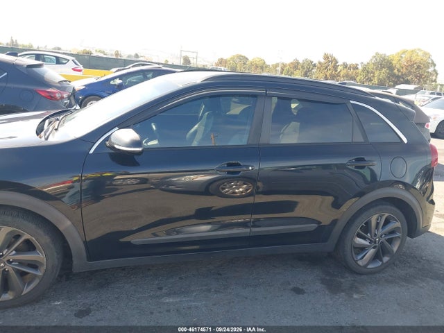 46174571 :رقم المزاد ، KNDCC3LC6H5063310 vin ، 2017 Kia Niro Ex مزاد بيع