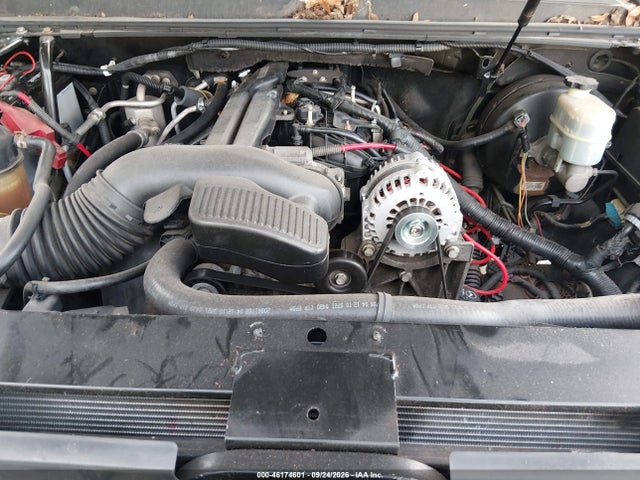 46174601 :رقم المزاد ، 1GNUKJE31AR235063 vin ، 2010 Chevrolet Suburban 1500 Lt1 مزاد بيع