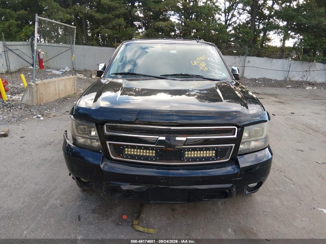 46174601 :رقم المزاد ، 1GNUKJE31AR235063 vin ، 2010 Chevrolet Suburban 1500 Lt1 مزاد بيع
