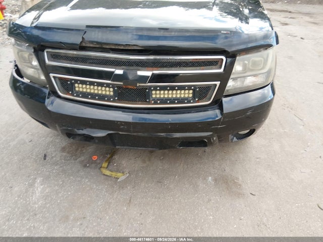 46174601 :رقم المزاد ، 1GNUKJE31AR235063 vin ، 2010 Chevrolet Suburban 1500 Lt1 مزاد بيع