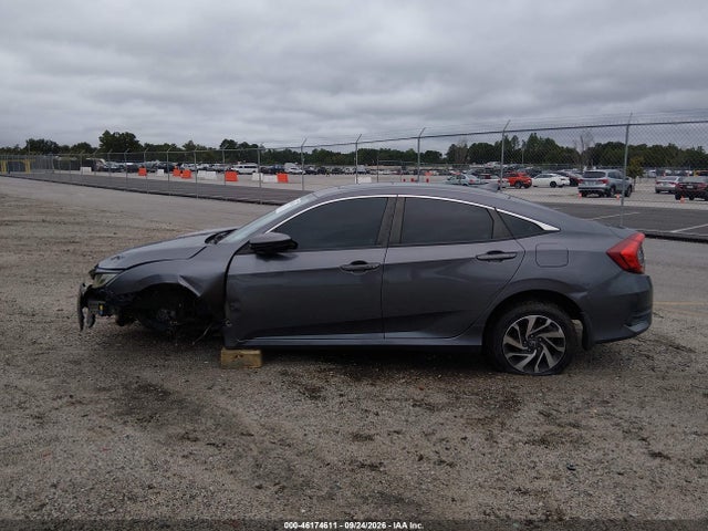 46174611 :رقم المزاد ، 2HGFC2F71HH524963 vin ، 2017 Honda Civic Ex مزاد بيع