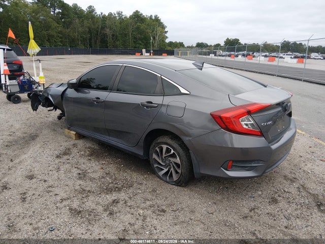46174611 :رقم المزاد ، 2HGFC2F71HH524963 vin ، 2017 Honda Civic Ex مزاد بيع