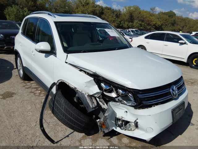 Продажа на аукционе авто 2016 Volkswagen Tiguan R-line/s/se/sel, vin: WVGAV7AX8GW562127, номер лота: 46174612