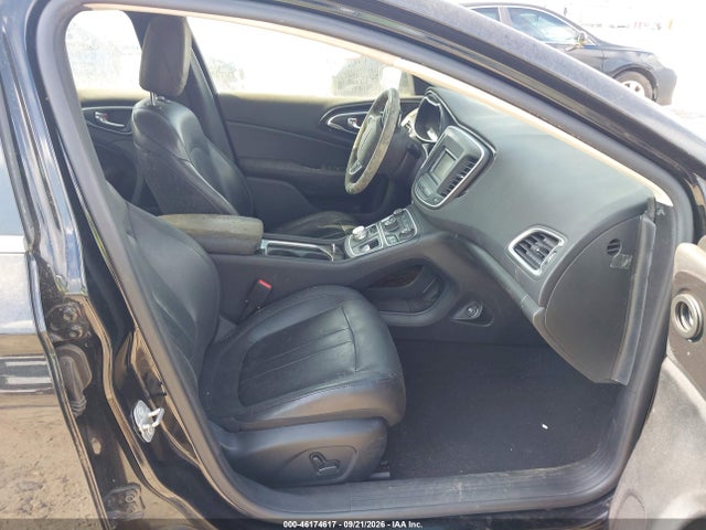 46174617 :رقم المزاد ، 1C3CCCCG4FN517042 vin ، 2015 Chrysler 200 C مزاد بيع