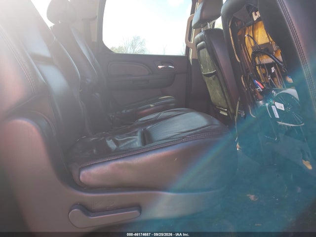 Продажа на аукционе авто 2009 Cadillac Escalade Esv Standard, vin: 1GYFK26219R245689, номер лота: 46174687
