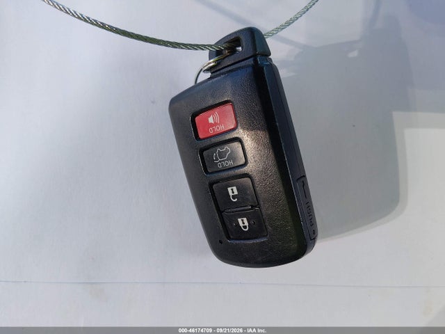 2T3YFREV1GW276431 Toyota Rav4 Limited