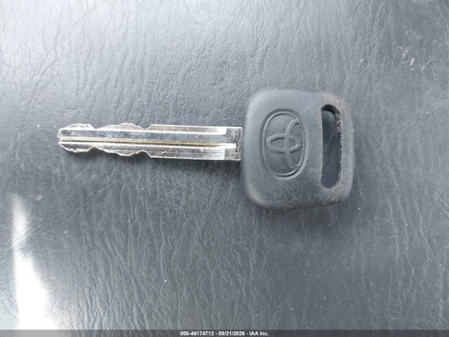 46174712 :رقم المزاد ، 1NXBR38E93Z142288 vin ، 2003 Toyota Corolla S مزاد بيع