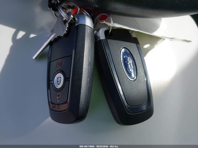 Продажа на аукционе авто 2022 Ford Escape Se, vin: 1FMCU9G62NUA62981, номер лота: 46174885