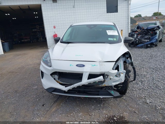 Продажа на аукционе авто 2022 Ford Escape Se, vin: 1FMCU9G62NUA62981, номер лота: 46174885
