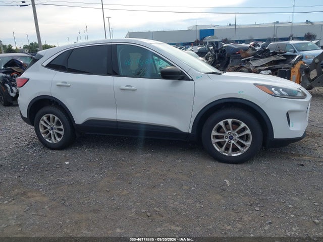 Продажа на аукционе авто 2022 Ford Escape Se, vin: 1FMCU9G62NUA62981, номер лота: 46174885
