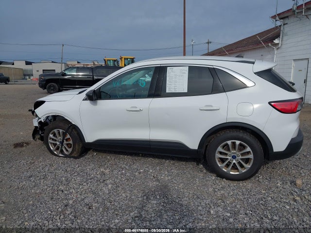 Продажа на аукционе авто 2022 Ford Escape Se, vin: 1FMCU9G62NUA62981, номер лота: 46174885