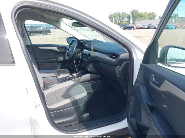 Продажа на аукционе авто 2022 Ford Escape Se, vin: 1FMCU9G62NUA62981, номер лота: 46174885
