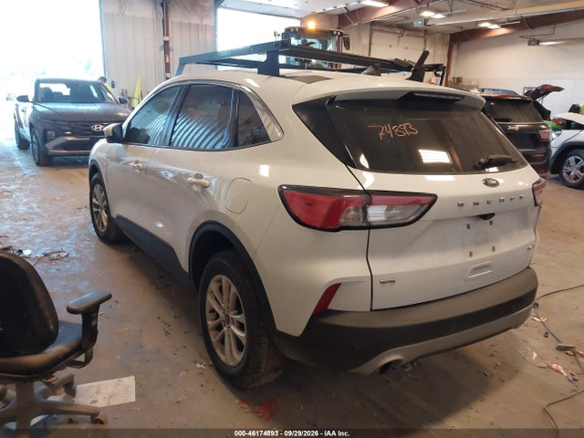 Продажа на аукционе авто 2021 Ford Escape Se, vin: 1FMCU9G60MUA70012, номер лота: 46174893