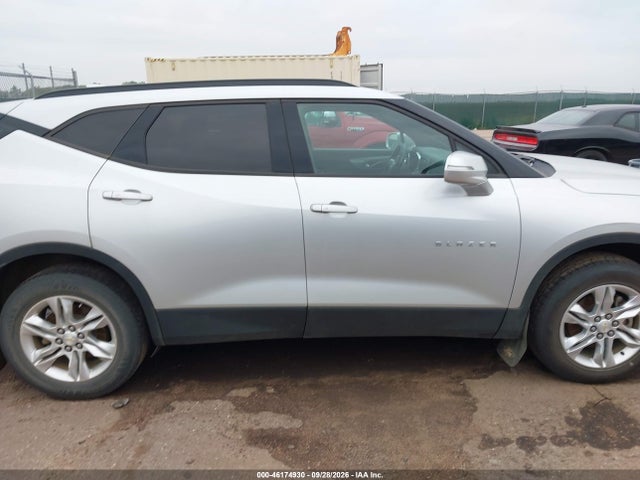 46174930 :رقم المزاد ، 3GNKBBRA0KS693679 vin ، 2019 Chevrolet Blazer مزاد بيع