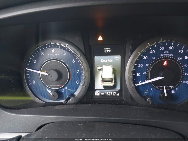 46174979 :رقم المزاد ، 5TDJZ3DC3JS204113 vin ، 2018 Toyota Sienna Le 7 Passenger مزاد بيع