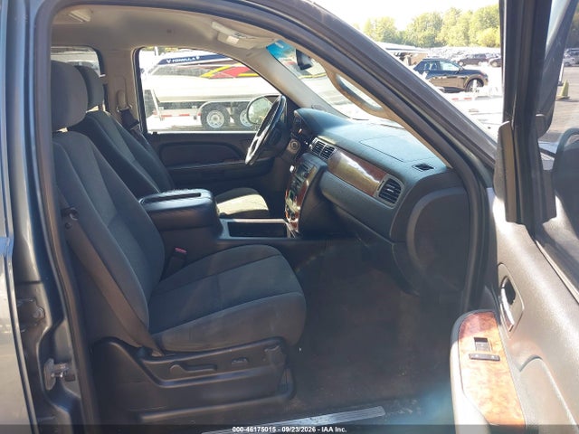 2008 Chevrolet Tahoe Lt მანქანა იყიდება აუქციონზე, vin: 1GNFC13038J206431, აუქციონის ნომერი: 46175015