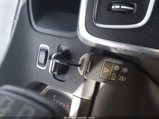 Aukcja sprzedaży 2016 Volvo V60 T5 Premier, vin: YV1612SK6G1312162, numer aukcji: 46175045