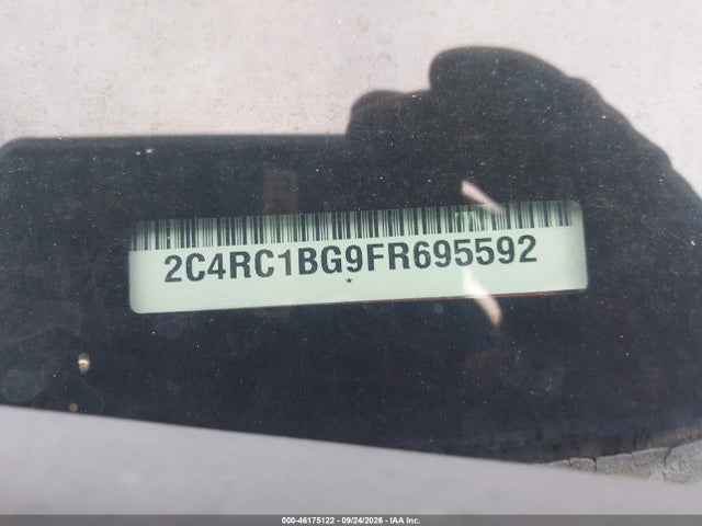 46175122 :رقم المزاد ، 2C4RC1BG9FR695592 vin ، 2015 Chrysler Town & Country Touring مزاد بيع