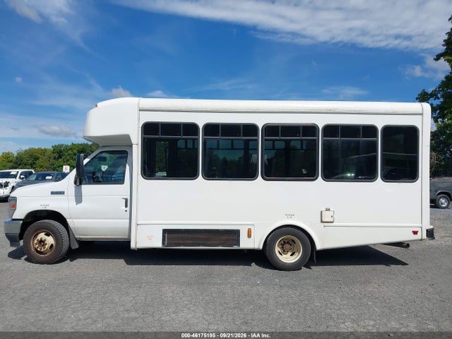 46175195 :رقم المزاد ، 1FDFE4FN2NDC21763 vin ، 2022 Ford E-450 Cutaway مزاد بيع