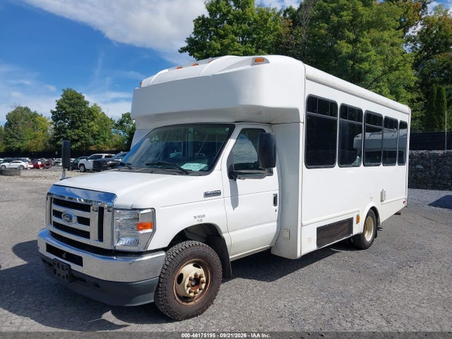 46175195 :رقم المزاد ، 1FDFE4FN2NDC21763 vin ، 2022 Ford E-450 Cutaway مزاد بيع