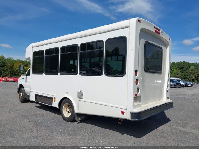 46175195 :رقم المزاد ، 1FDFE4FN2NDC21763 vin ، 2022 Ford E-450 Cutaway مزاد بيع