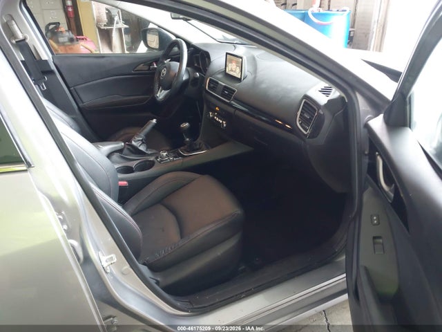 46175209 :رقم المزاد ، 3MZBM1X74GM304538 vin ، 2016 Mazda Mazda3 I Grand Touring مزاد بيع
