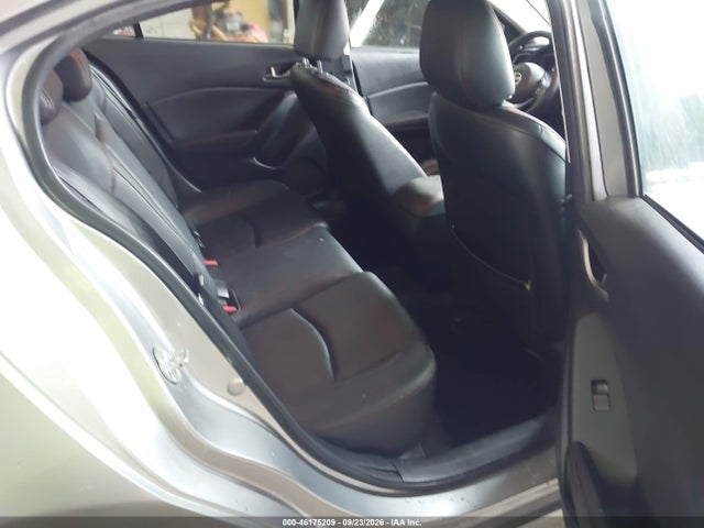 46175209 :رقم المزاد ، 3MZBM1X74GM304538 vin ، 2016 Mazda Mazda3 I Grand Touring مزاد بيع