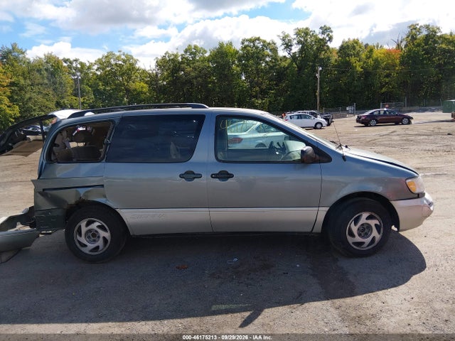 Продажа на аукционе авто 2000 Toyota Sienna Le/xle, vin: 4T3ZF13C7YU213309, номер лота: 46175213
