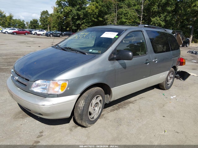 Продажа на аукционе авто 2000 Toyota Sienna Le/xle, vin: 4T3ZF13C7YU213309, номер лота: 46175213